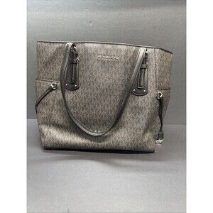 Michael Kors Logo Voyager East West Large Tote